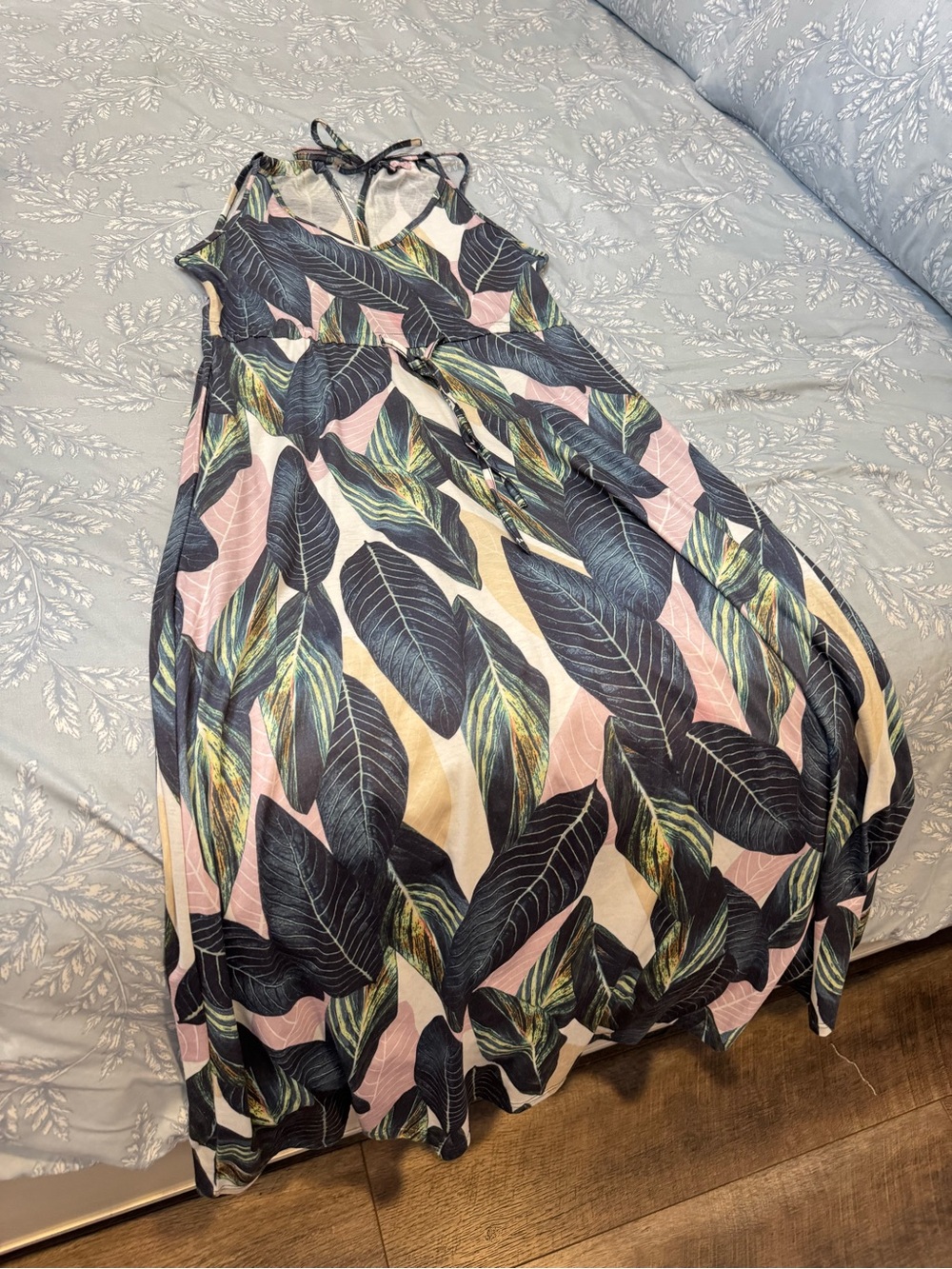 Tropical Leaf Maxi Dress in Pink & Navy